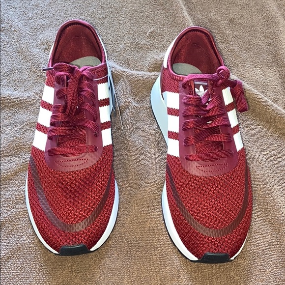 burgundy adidas mens shoes